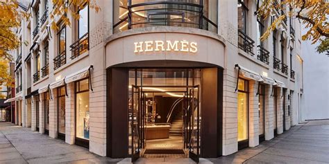 hermes oak street chicago.